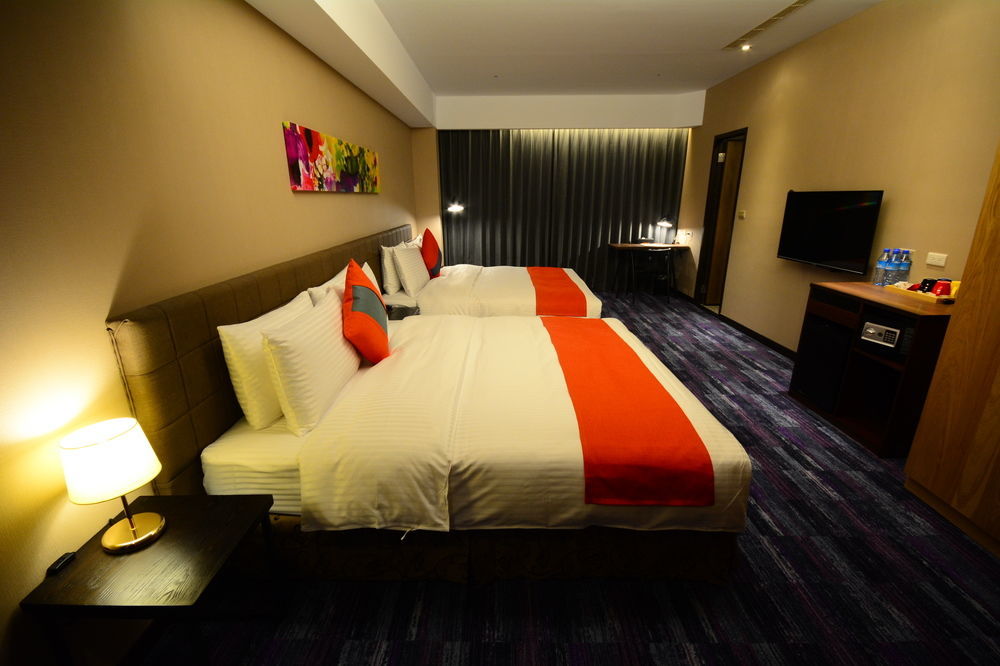 Hoya Resort Hotel Kaohsiung Exterior foto
